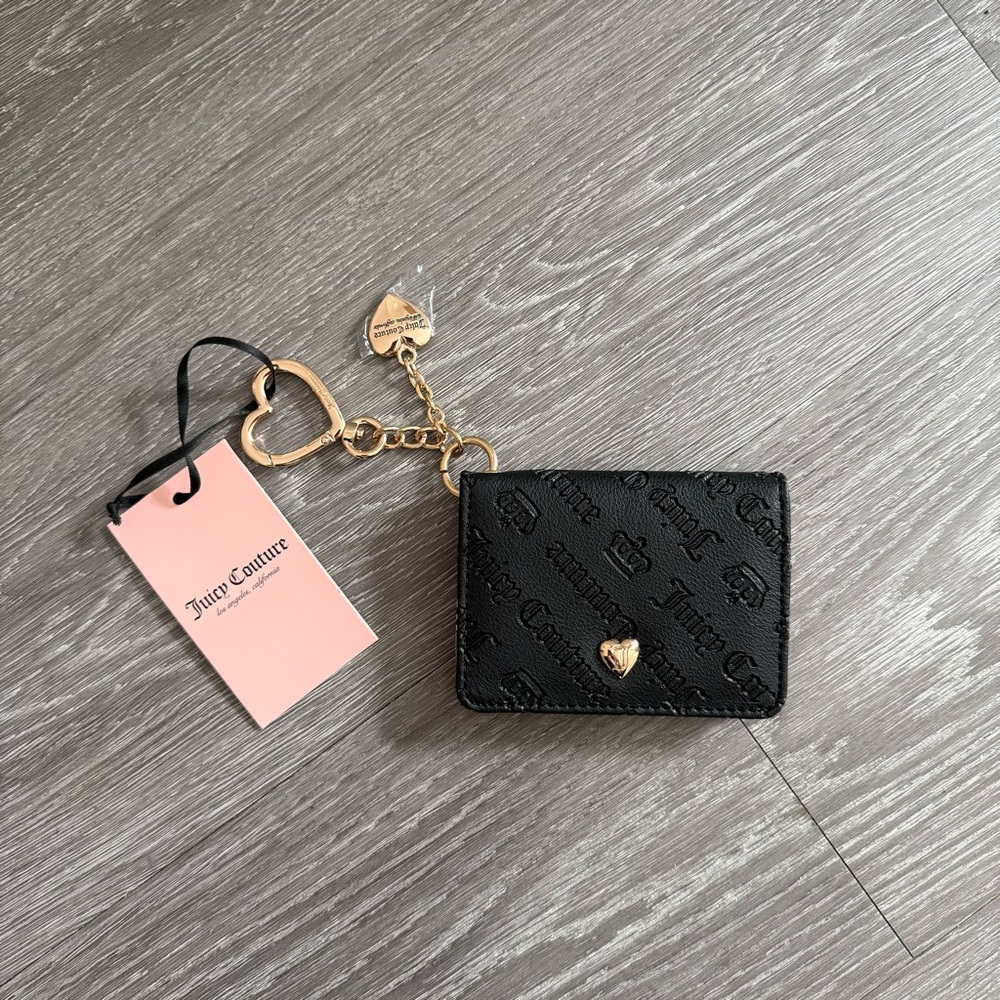 Juicy Couture Cream Card Holder with Gold Heart Charm